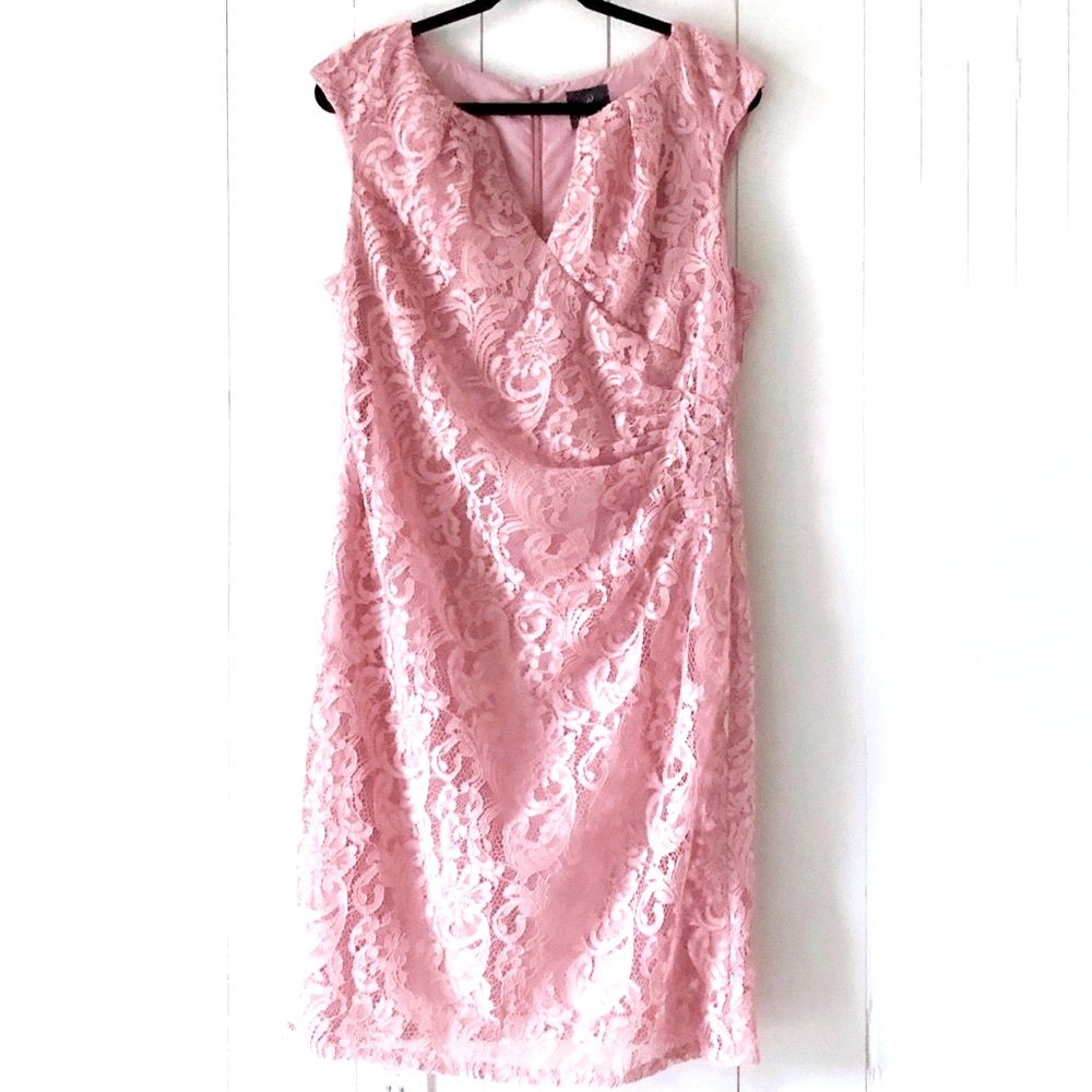 Adrianna Papell Split Neck Fully Pink Lace Dress Size 14 - Picture 3 of 17